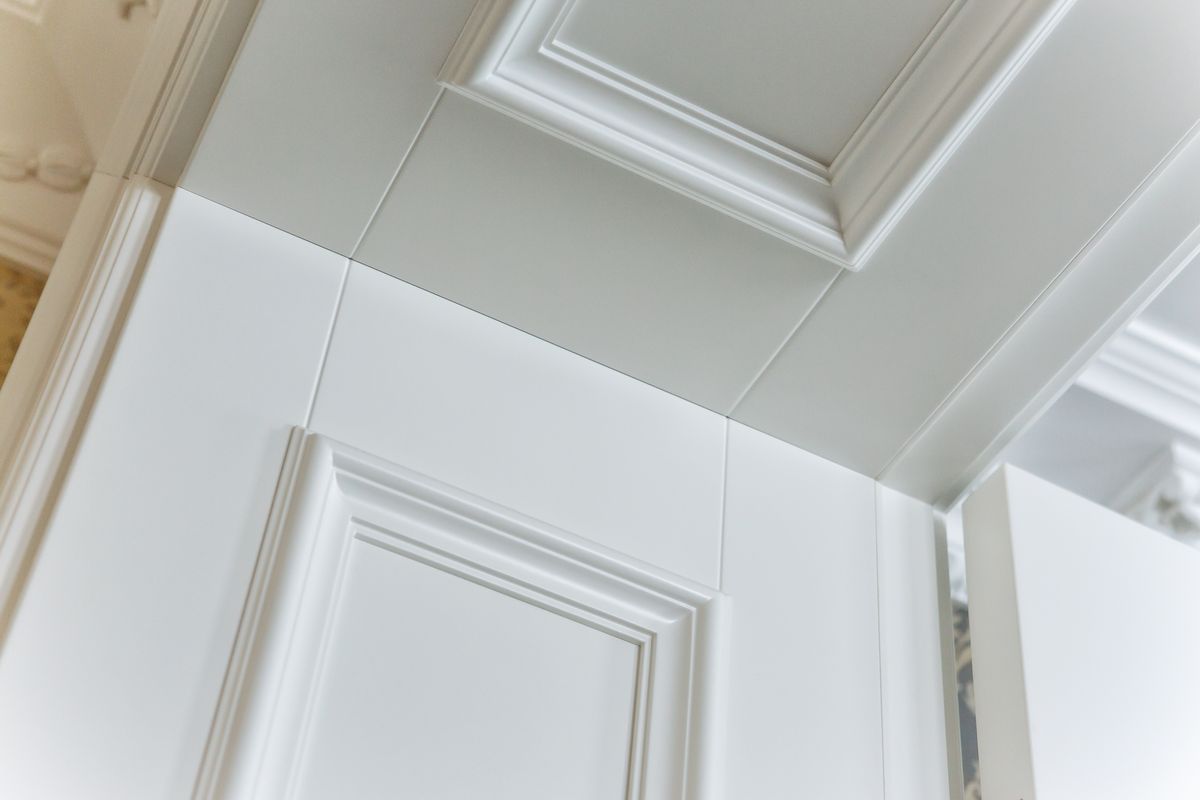 Подходит для деревянных дверей и панелей