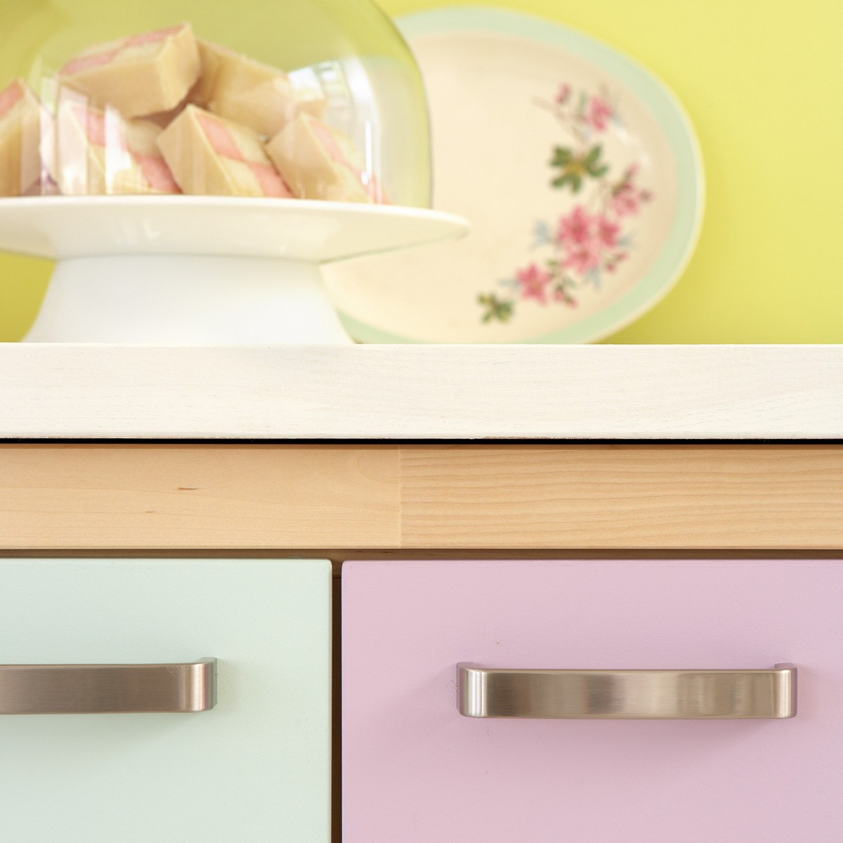 Краска Little Greene цвет Lemon Mivvi