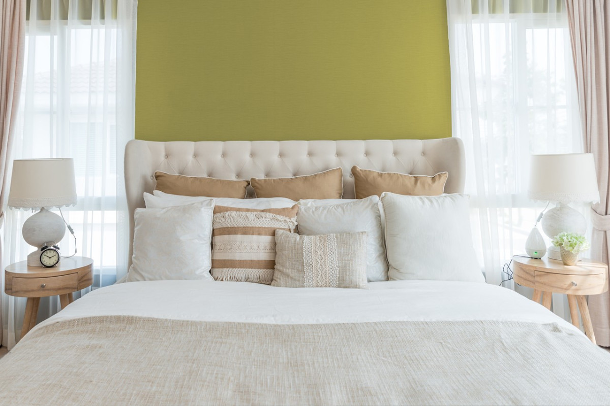 Краска Little Greene цвет Indian Yellow 335