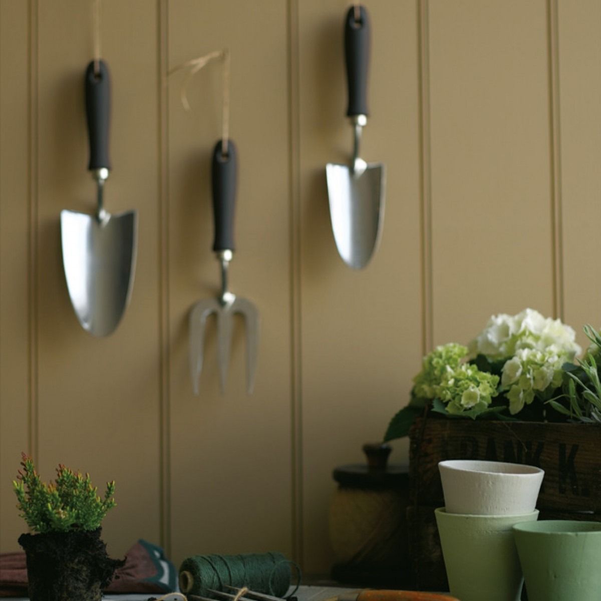 Краска Little Greene цвет Stone-Dark-Warm 36