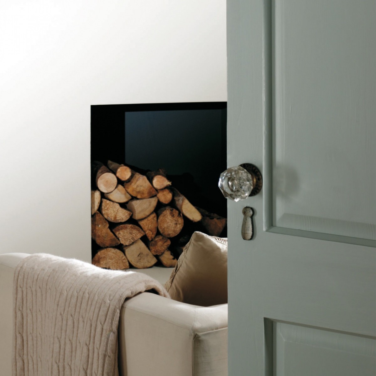 Краска Little Greene цвет Pearl Colour 100