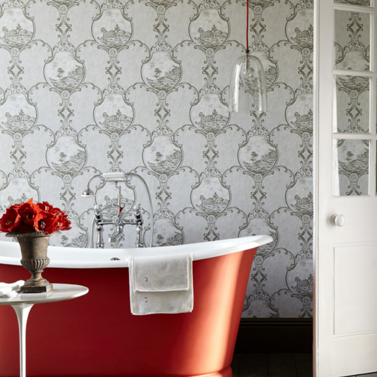 Краска Little Greene цвет Atomic Red 190